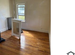 26 Norman St, West Springfield, MA 01089