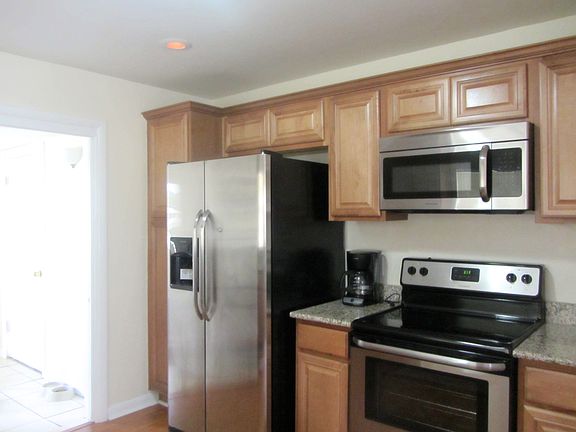 2nd image of 4422 W Wallace Ave