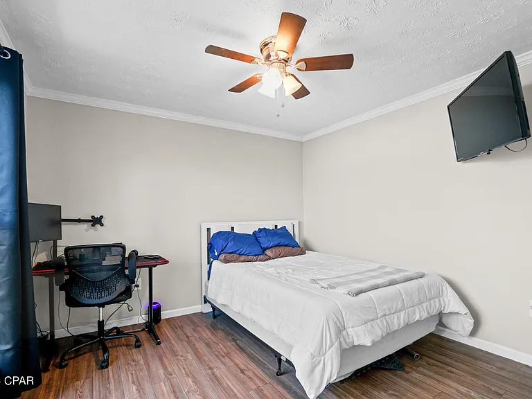 203 Beacon Rd — Photo 14