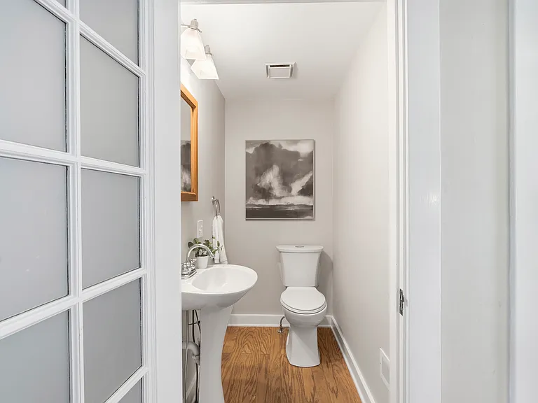 3669 Stettinius Ave — Photo 12