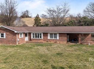 724 Iron Duff Rd, Waynesville, NC 28785