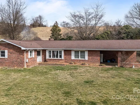 724 Iron Duff Rd, Waynesville, NC 28785
