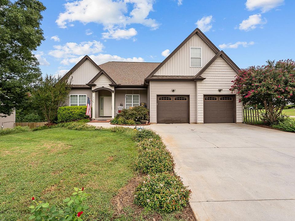 1st image of 515 S Fredrick Way