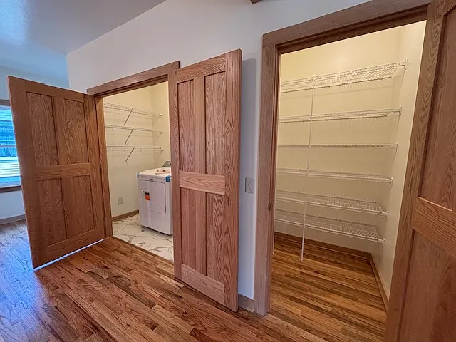 87 Park Ave — Photo 11