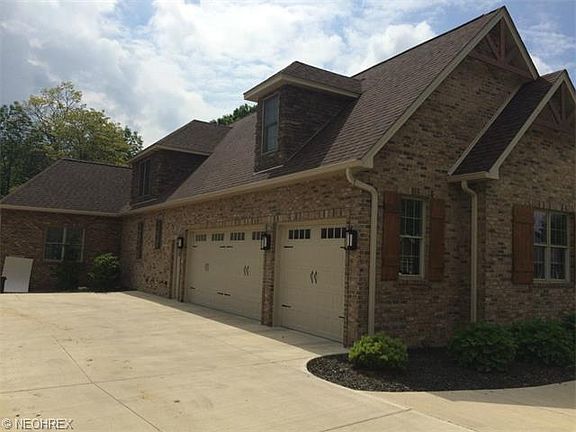 2nd image of 7267 Hanbury Close
