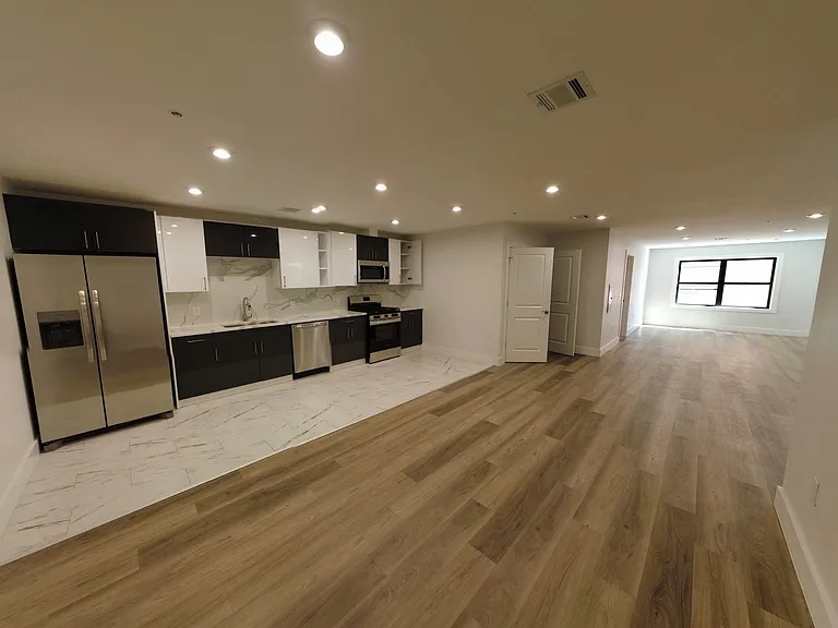 182 Carroll St #305 — Photo 1