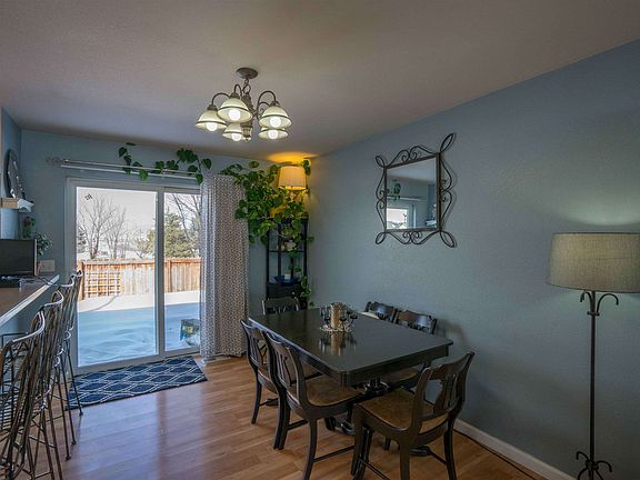 4th image of 2513 Goldenrod Ln