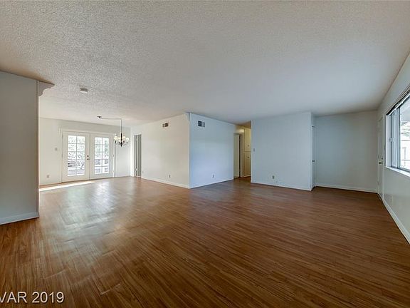 5th image of 601 Bryant Ct