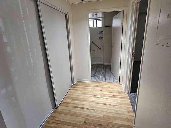 3rd image of 519 S Gramercy Pl APT 100