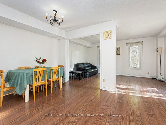 4th image of 3 Reidmount Ave #1