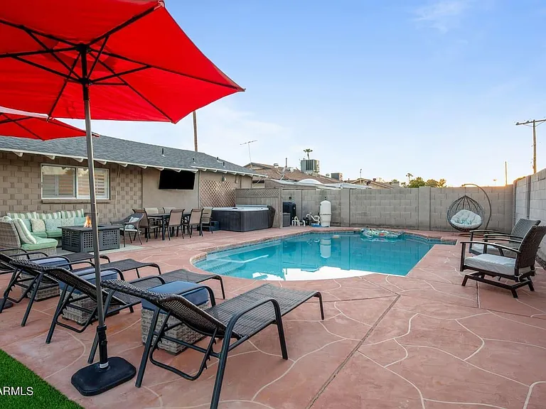 8336 E Sells Dr — Photo 30