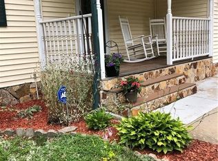 17 Pawcatuck View Rd, Richmond, RI 02812