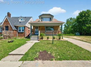 5808 Wayburn St, Detroit, MI 48224