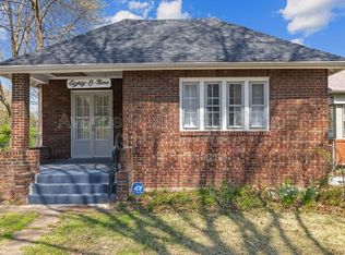 8009 Monroe Ave, Saint Louis, MO 63114