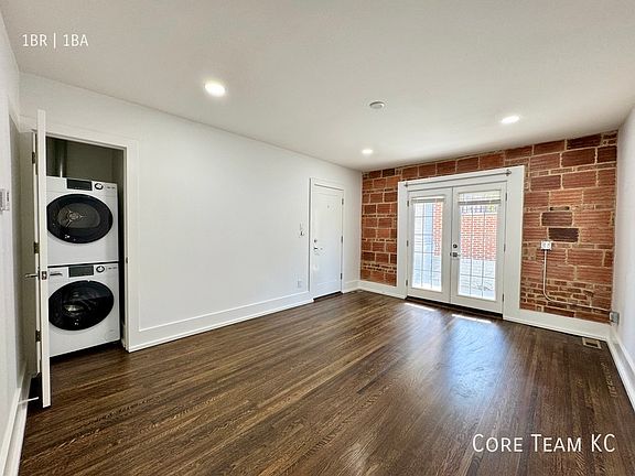2nd image of 4314 Mercier St #1B