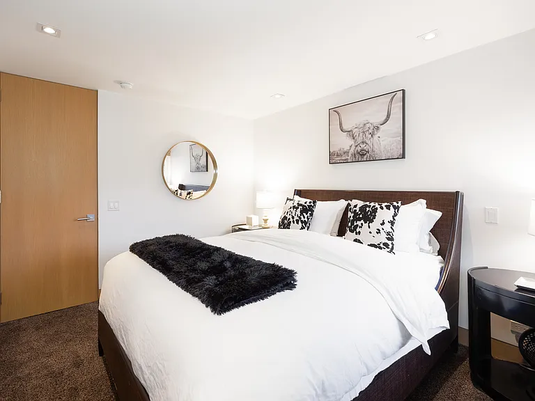 700 S Monarch St #202 — Photo 20