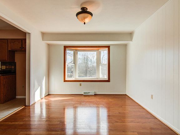 5th image of 430 Aragona Dr