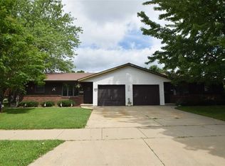 85 Solar Cir, Appleton, WI 54915