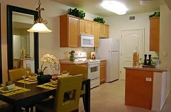 Palmilla at Campus Pointe — Photo 11