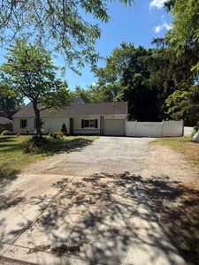 382 Jamaica Ave, Medford, NY, 11763