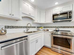 2925 Golden Rain Rd APT 6, Walnut Creek, CA 94595