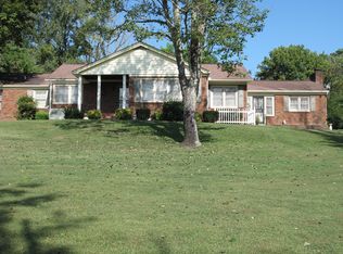 139 Robin Ln, La Follette, TN 37766