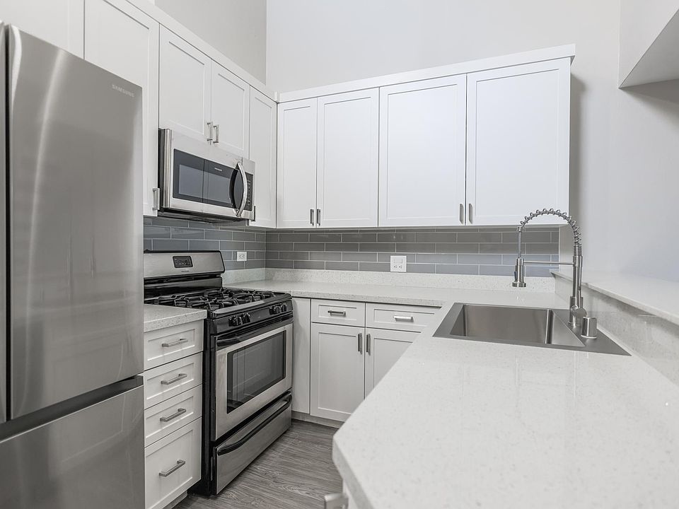 1st image of 7918 Reseda Blvd #94ed0dc7d