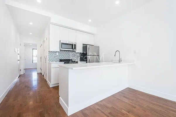 Rented by Brick&Mortar | media 22