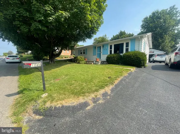 1044 Mount Aetna Rd, Hagerstown, MD 21740