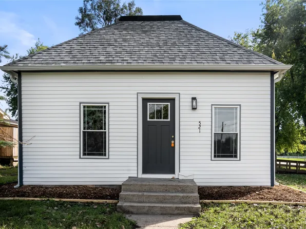 521 W Washington St, Colfax, IA 50054