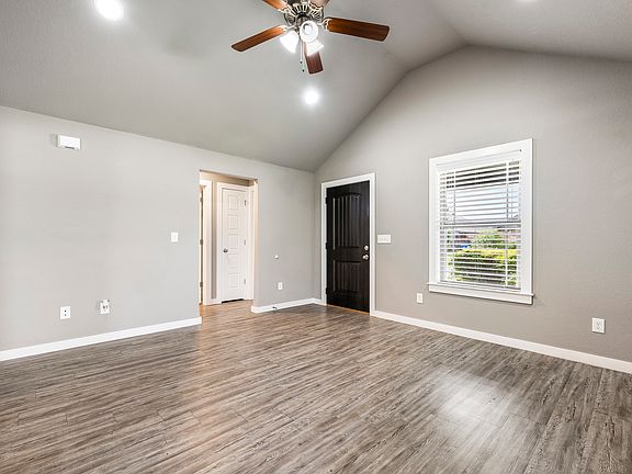 2nd image of 3712 SW Davinci Blvd