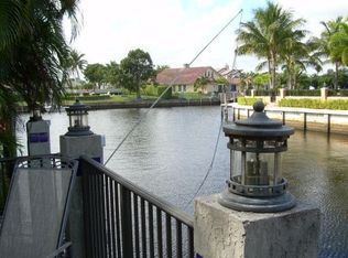 549 SW 16th St, Boca Raton, FL 33432