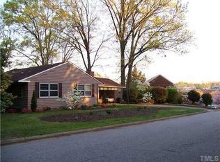 612 Smedes Pl, Raleigh, NC 27605