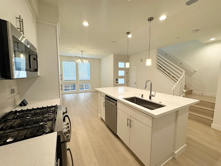 11161 Akarna Ct — Photo 14