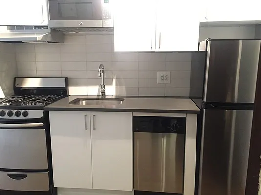 Rented by (Legacy) Tri Hill Realty Group LLC | media 10