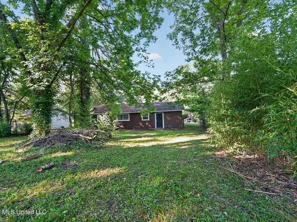 620 Queen Cir, Jackson, MS 39209