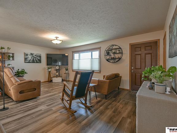 5th image of 120 Circle Dr