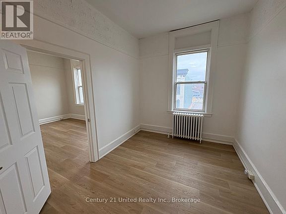 5th image of 172.5 Hunter St W #4