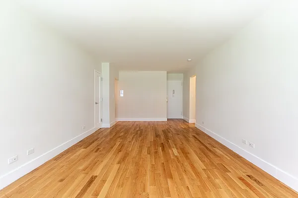 Rented by Stonehenge NYC LLC | media 2