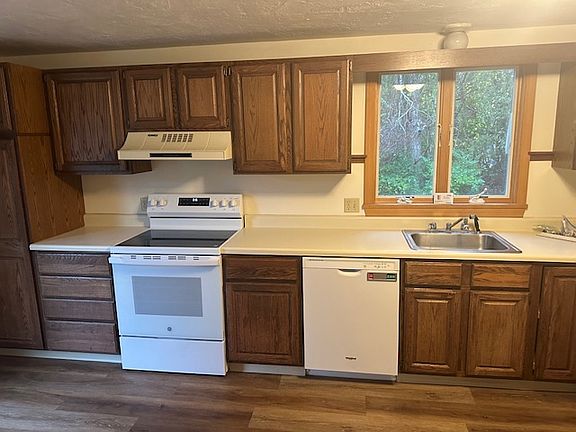 3rd image of 112 Regional Ave #112