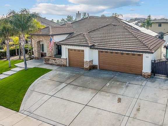 4th image of 15357 Chateau Montelena Dr