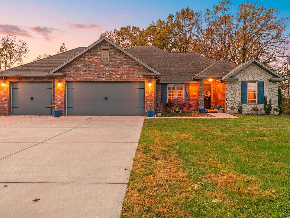 1st image of 1736 W Riverfork Drive