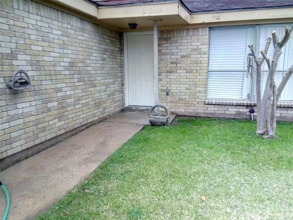 1st image of 11122 Willwood Dr