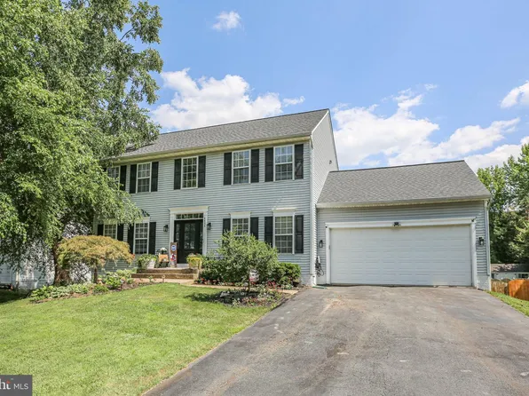 6806 Lakeridge Dr, Fredericksburg, VA 22407