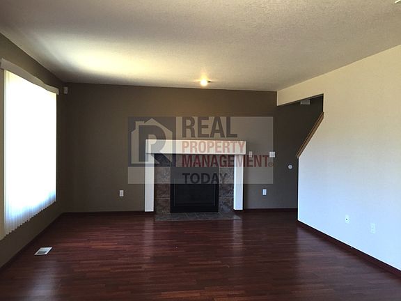 5th image of 18708 17th Avenue Ct E