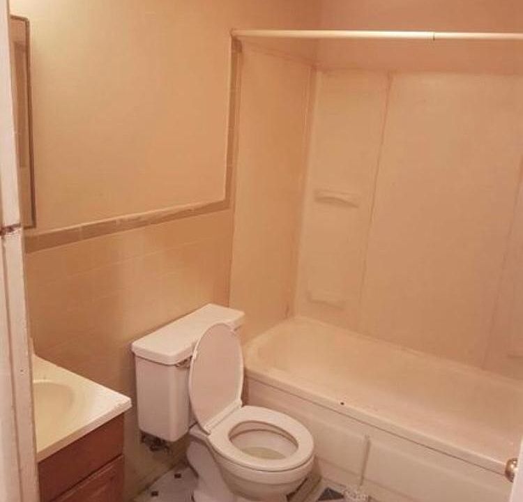 2nd image of 4510 N Lawrence St APT 9