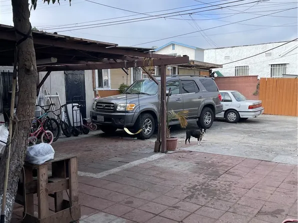 1501 W 83rd St, Los Angeles, CA 90047