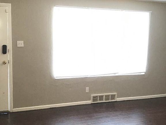5th image of 1326 Weleba Ave