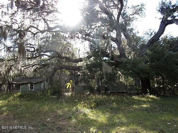 5th image of 2117 Silver Lake Dr