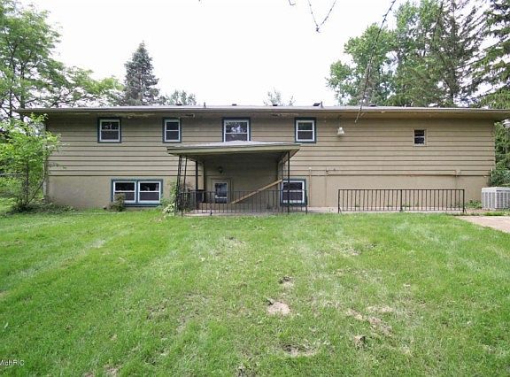 3rd image of 1508 Woodward Ave